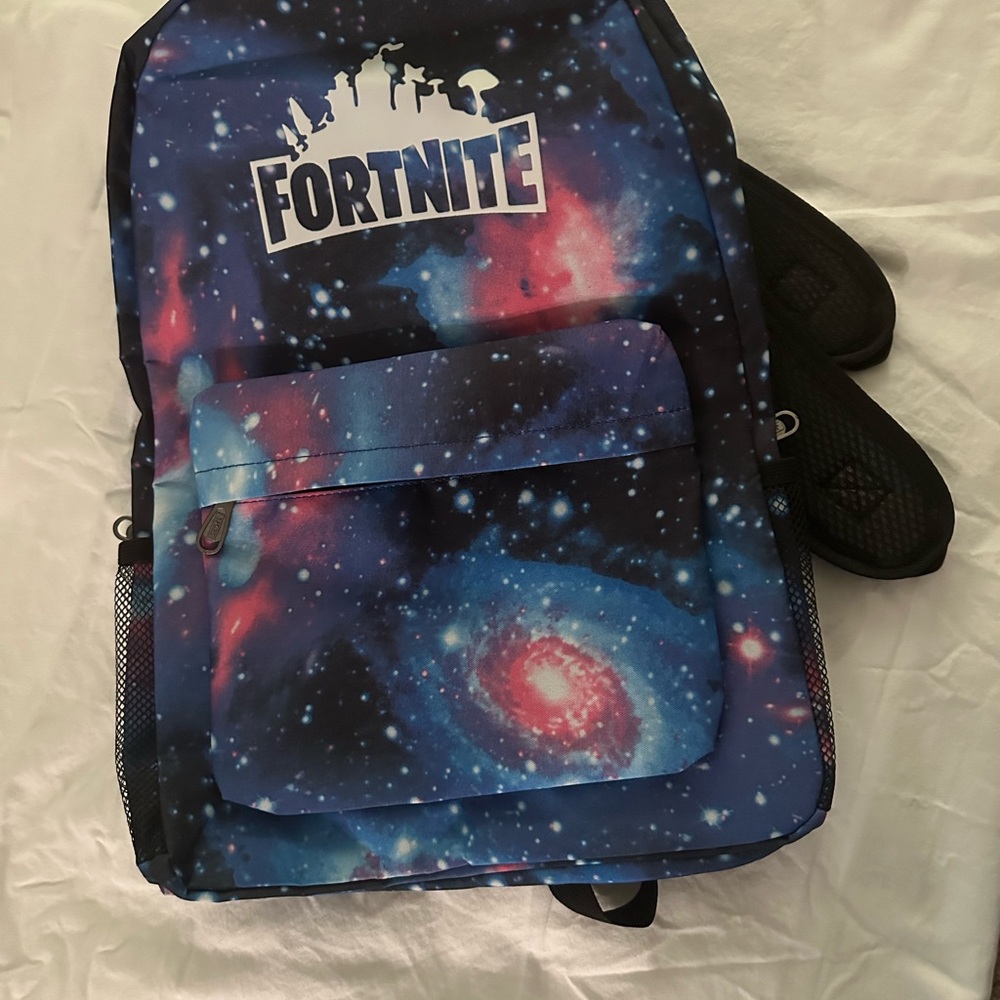 FORTNITE MULTICOLOR GLOW IN THE DARK BOOK BAG/BACKPACK NWOT FINAL $12